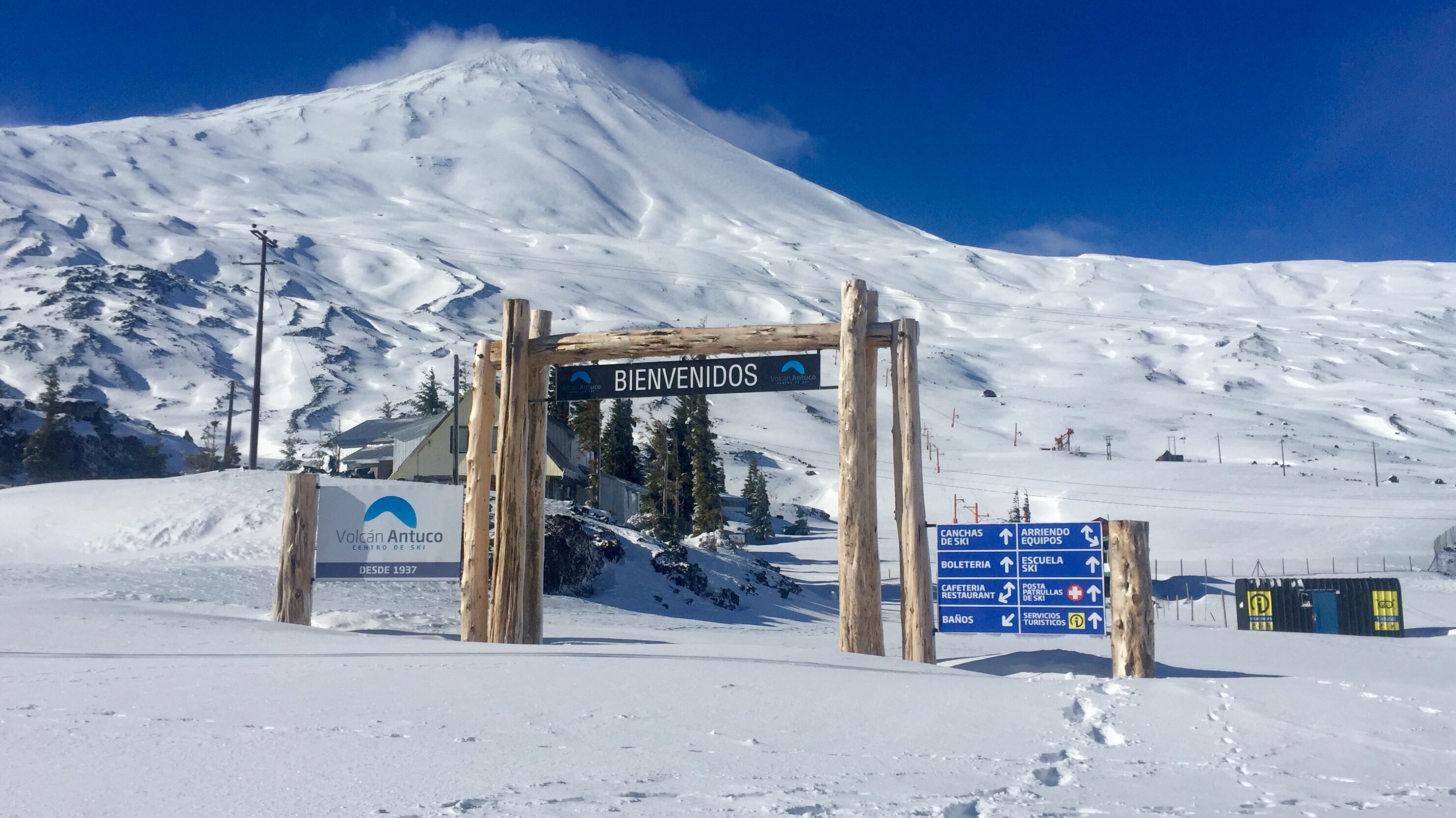 portal entrada centro de ski volcán Antuco