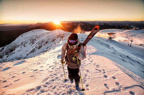 Mount Buller Ski Resort by: Rodney Braithwaite