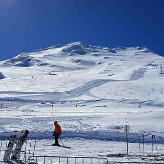 Earn your Turns!, Turoa