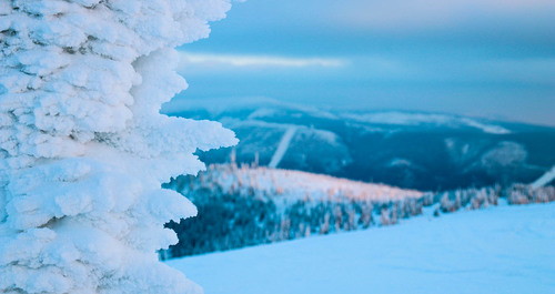 Horní Mísečky - Medvědín Ski Resort by: james23