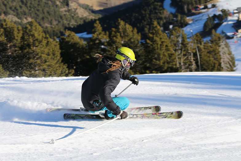 Skiing on "La quatre" in December 2018, Espot Esquí