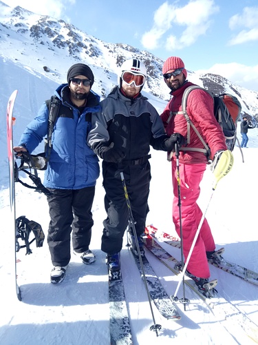 Gulmarg Ski Resort by: Khalid - Kbmyattitude
