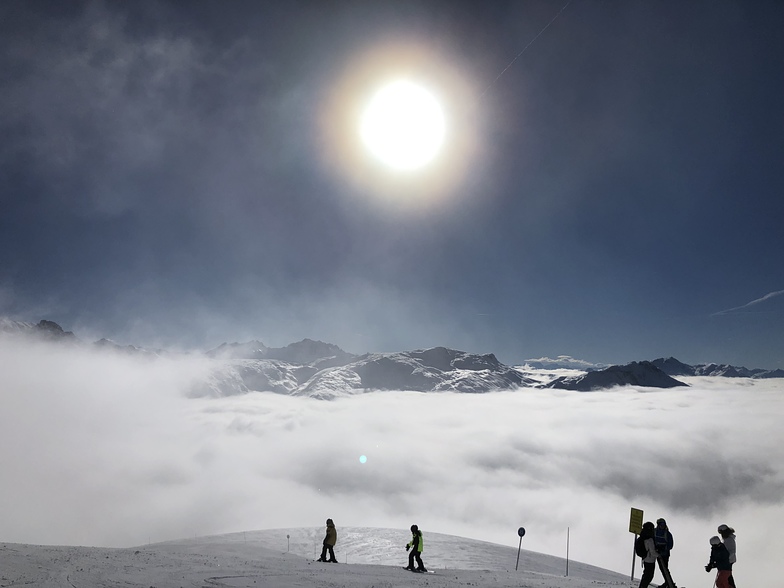 Le monument aux Contamines, Les Contamines