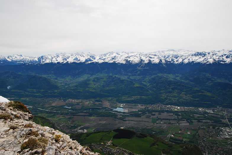 belldonne depuis la chartreuse, Les 7 Laux