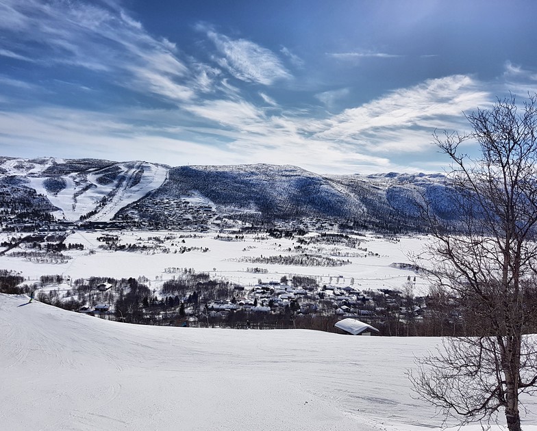 Looking  towards Geilolia