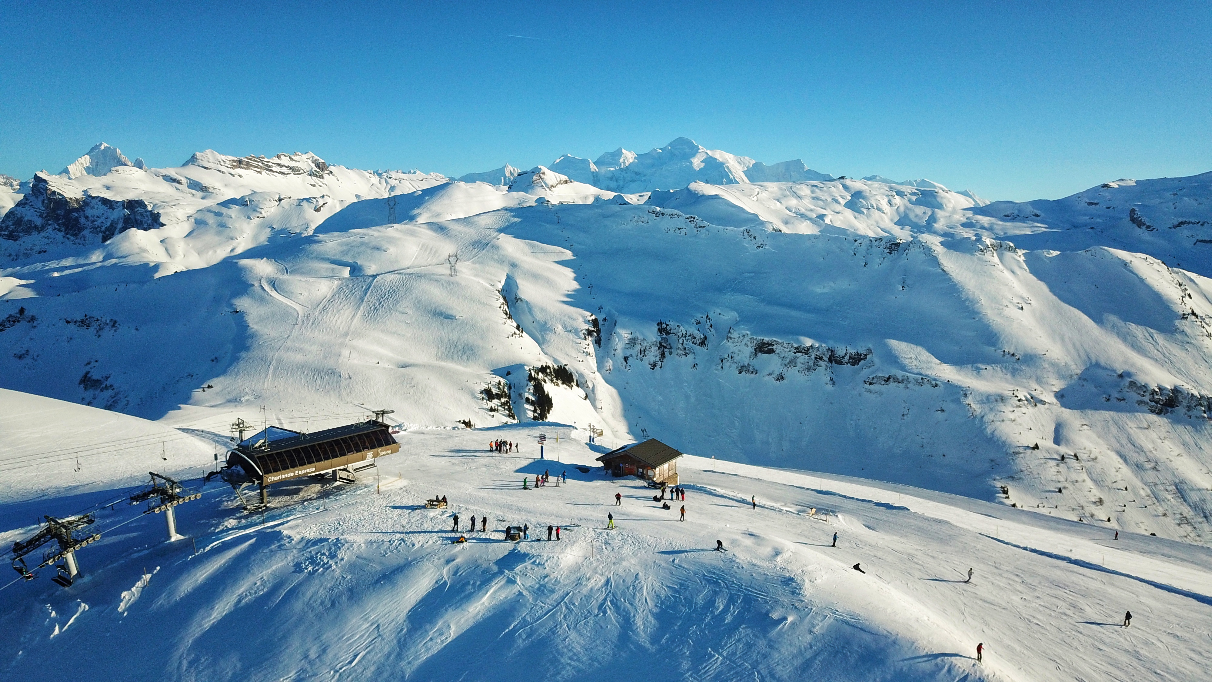 Tete de Saix, Les Carroz