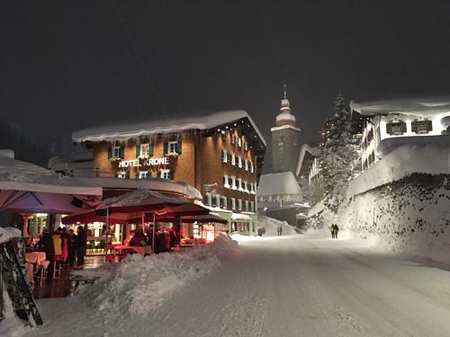Lech Ski Resort by: pere jorda