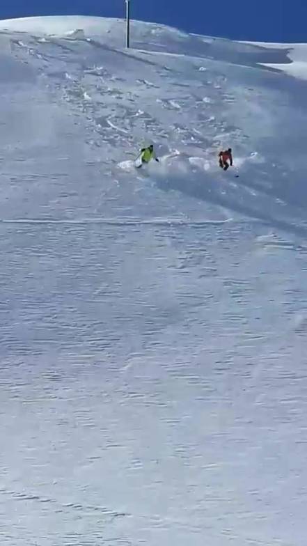 BELOUXI SLALOM POUDRA, Karpenisi