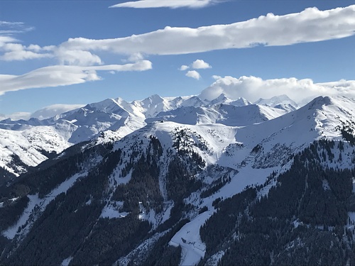 Saalbach Hinterglemm Ski Resort by: Dominic Graham