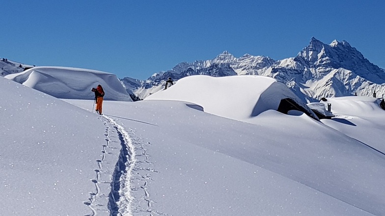 Towards powder !, Villars