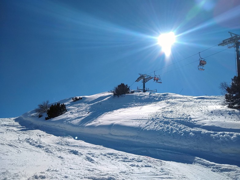 Racing Run, looking up at the Zeus lift., Mt Olympus