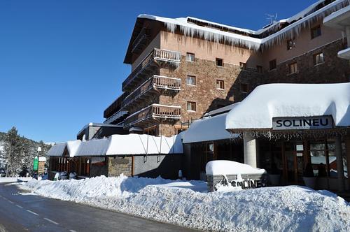 La Molina Ski Resort by: Arnau Cambras