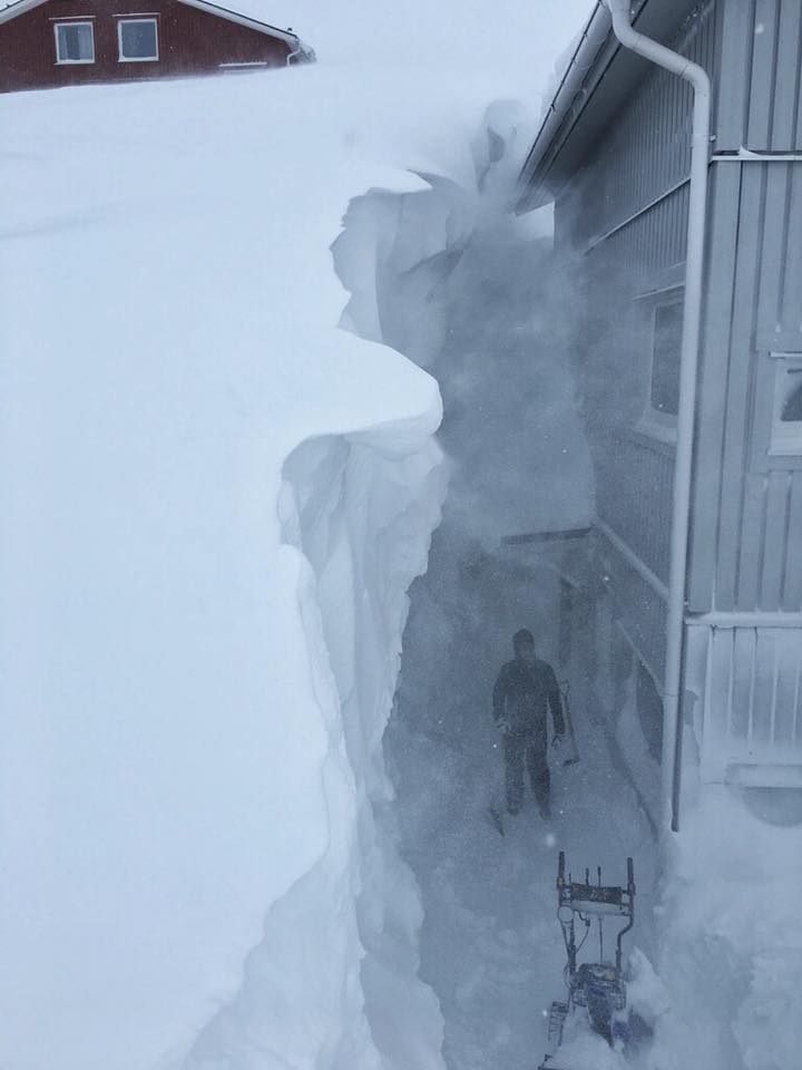 Deepest reported base in Scandinavia at 4m (13.3ft) or an April fool?, Riksgränsen