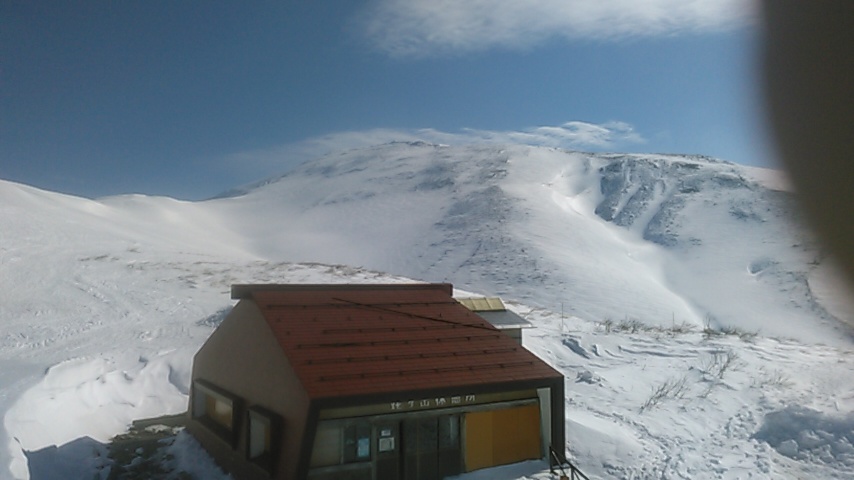 Tsukiyama ski area (Gassan) has 10m (33.3ft) snow., Gassan Glacier