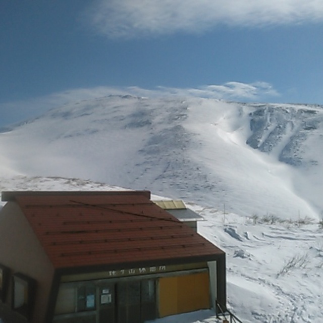 Tsukiyama ski area (Gassan) has 10m (33.3ft) snow., Gassan Glacier