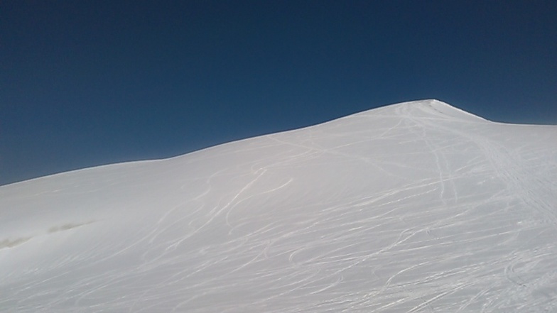 Tsukiyama ski area (Gassan) has 10m (33.3ft) snow., Gassan Glacier