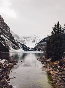 Lake Louise photo