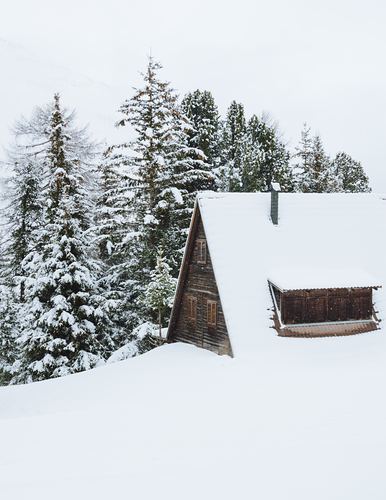 Madonna di Campiglio Ski Resort by: Snow Forecast Admin