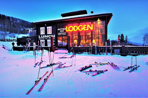 Hafjell Ski Resort by: Geir Kolstrøm