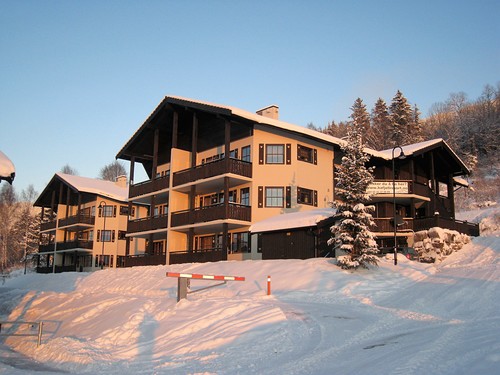 Hafjell Ski Resort by: Geir Kolstrøm