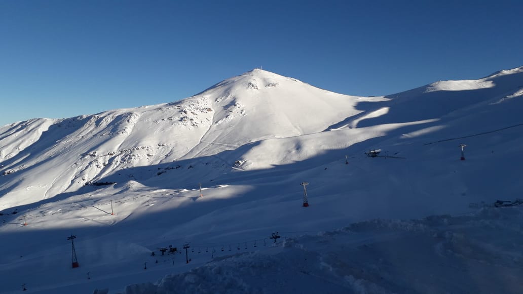 40cm of fresh snow and another storm on the way., Valle Nevado