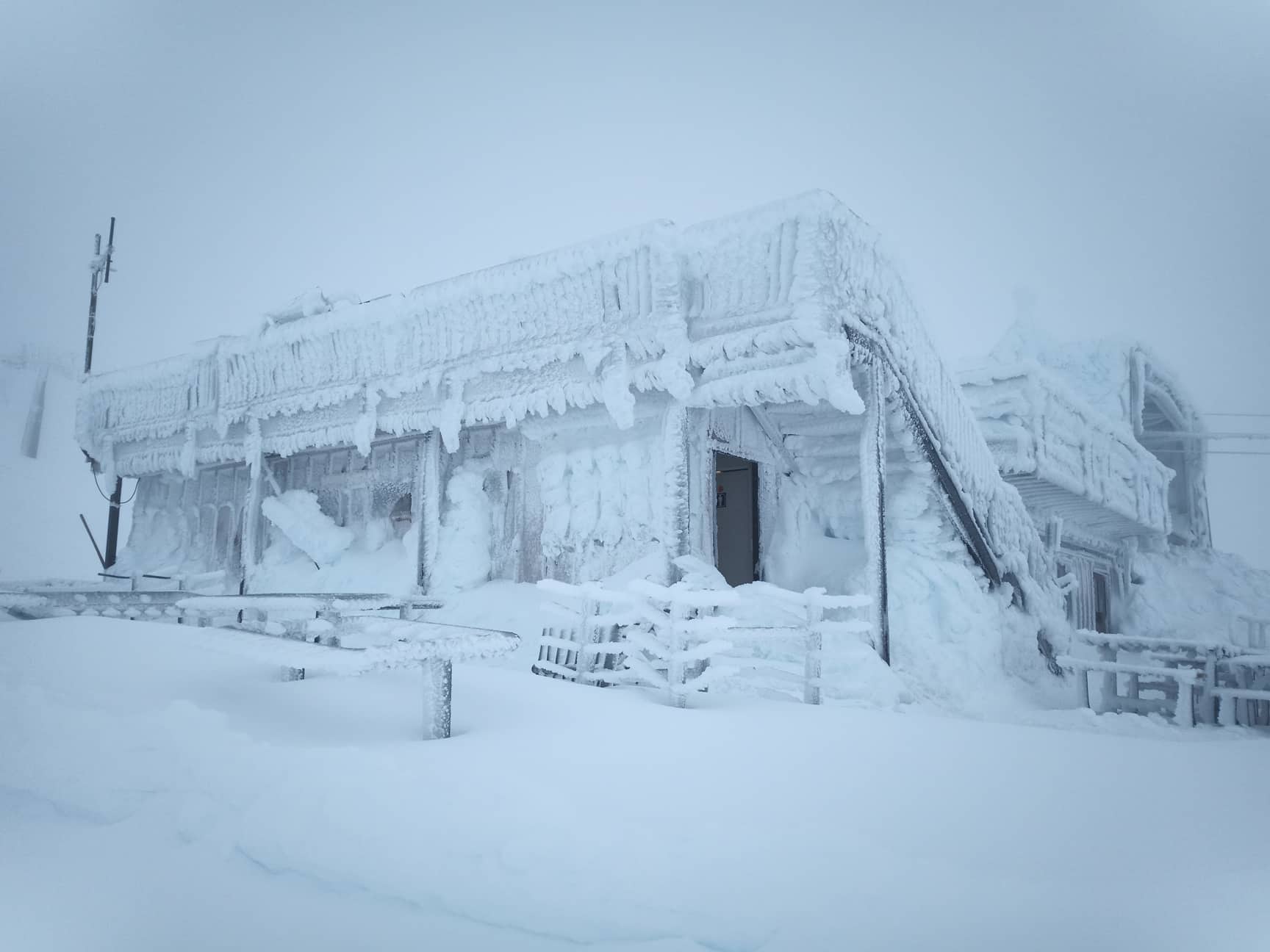 Transformed into an impressive ice palace in the mist., Turoa