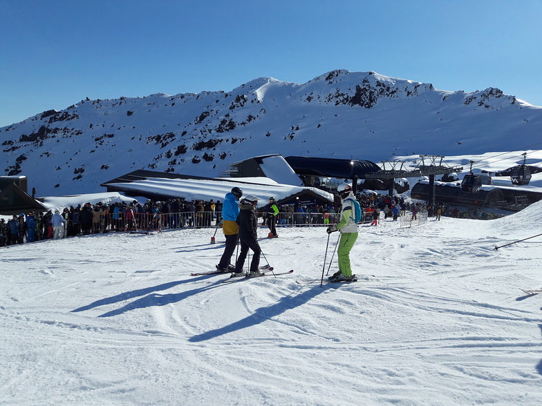 Sky Waka, Whakapapa