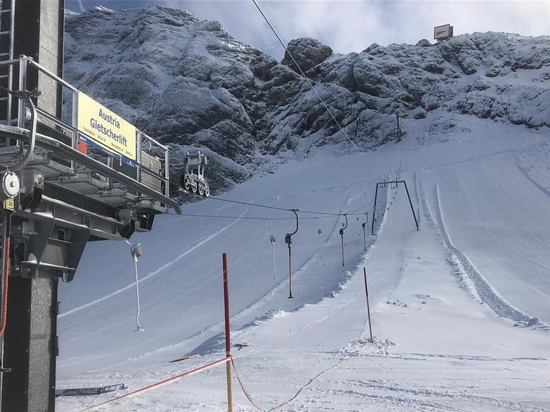 Now open for downhillers, Dachstein Glacier
