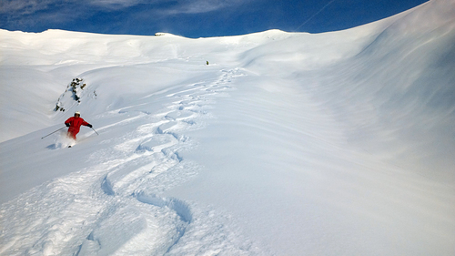 Les Contamines Ski Resort by: Roger Doidge