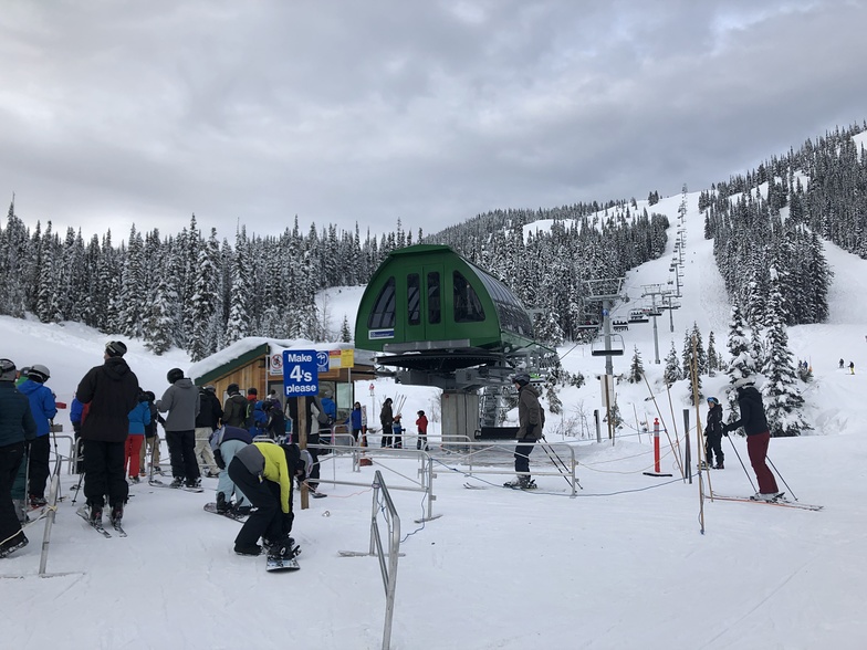 The Bear Chair - new quad chairlift, Manning Park Resort