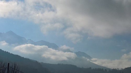 Les 7 Laux Ski Resort by: simon vandel