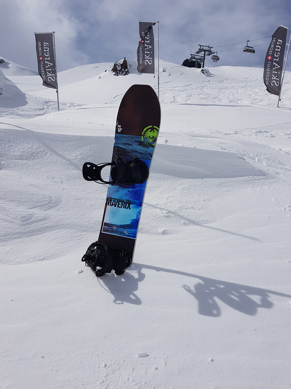 Fresh Late April Snow 2019, Andermatt