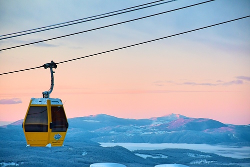 Big White Ski Resort by: Gavin