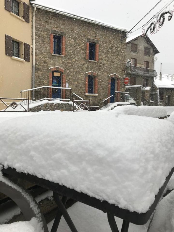 120cm (4ft) at the base in the last 48hrs, Les Angles