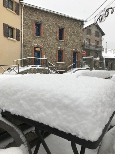 Les Angles Ski Resort by: Snow Forecast Admin