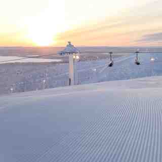 season runs to the 10th May, Ruka