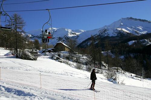 Sauze Super-Sauze Ski Resort by: olivier soligny