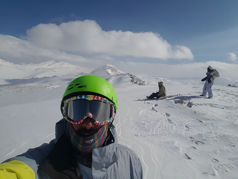 Top, Pooladkaf Ski Resort