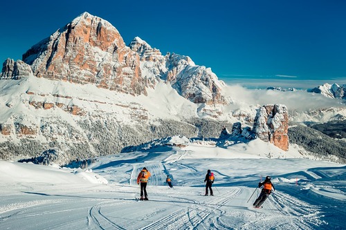 Cortina Ski Resort by: tourist offical