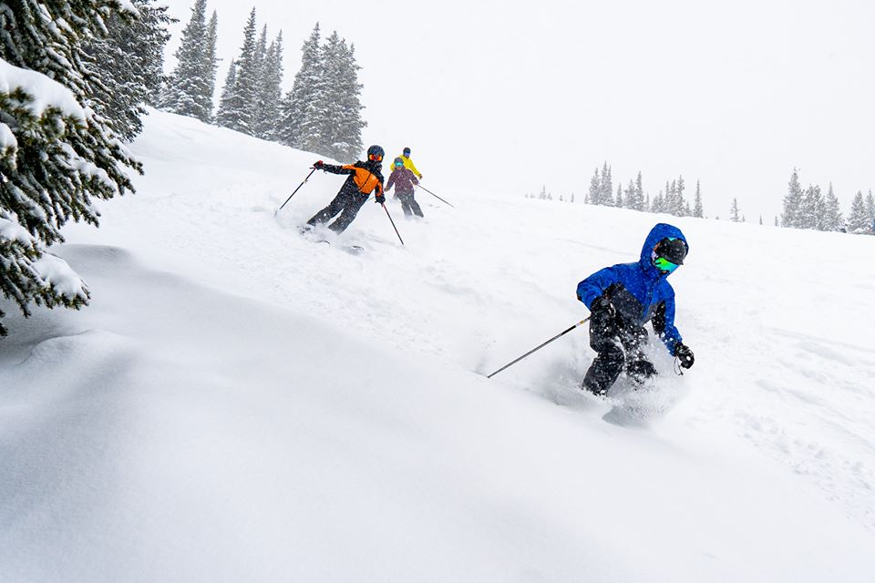 10" (25cm) in the last 24hrs (88"/2.2m total so far), Copper Mountain