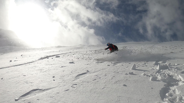 Skiing powder in the Brecon Beacons, Pen-y-Fan