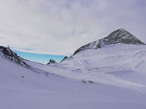 Hintertux Ski Resort by: tourist offical