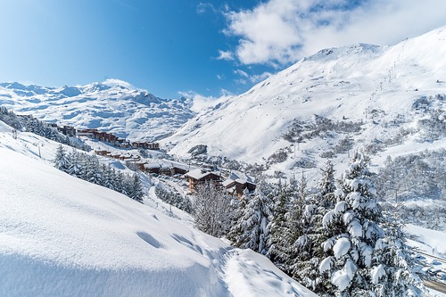 Les Menuires Ski Resort by: tourist offical