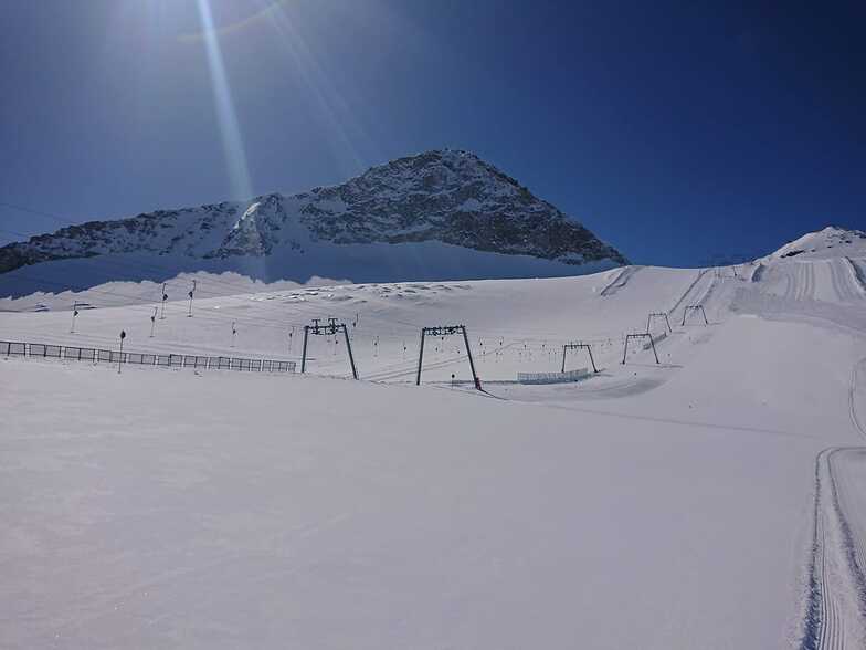 may open up again for year-round snow-sports, Hintertux