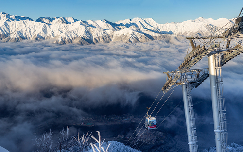 Krasnaya Polyana Resort Ski Resort by: tourist offical