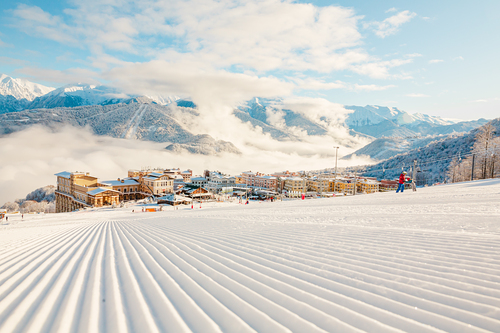 Krasnaya Polyana Resort Ski Resort by: tourist offical