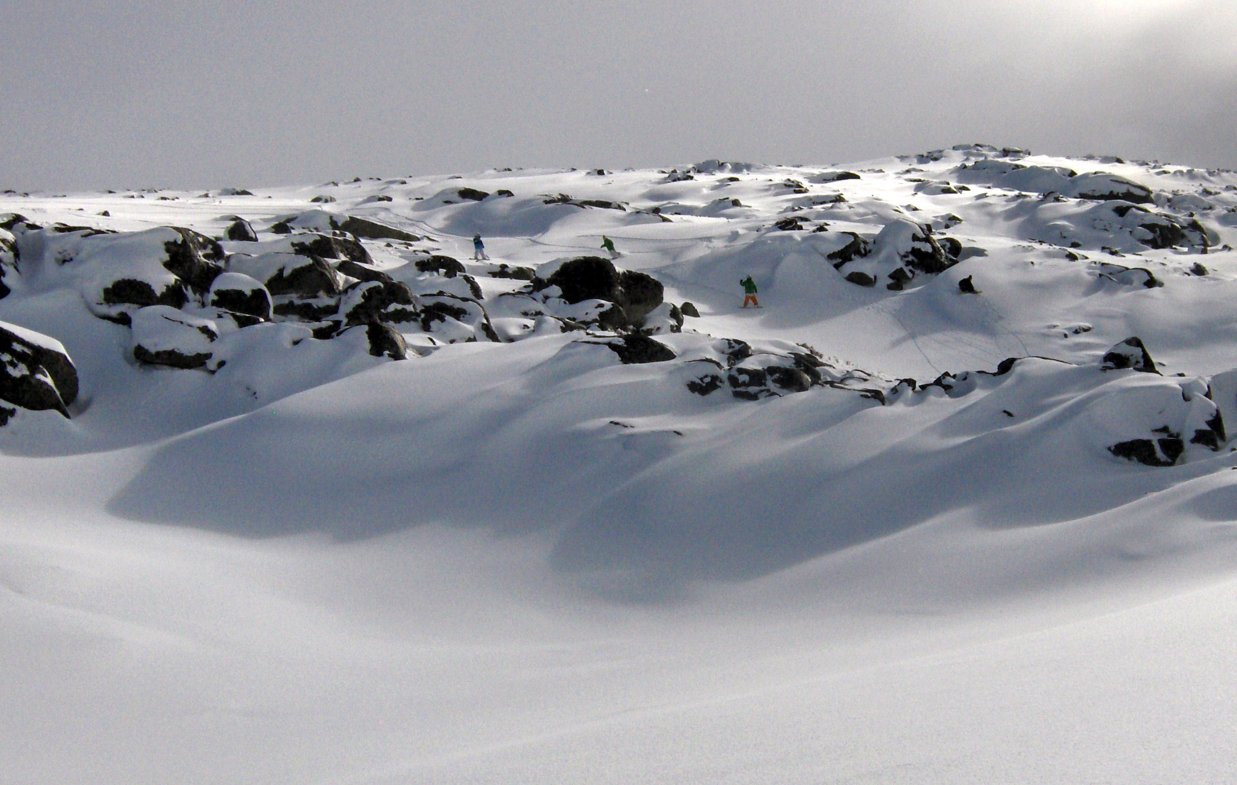 Snowraiders en la spistas naturales de La Cardosa, Sierra de Béjar - La Covatilla