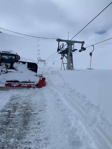 Fonna Glacier Ski Resort by: Snow Forecast Admin
