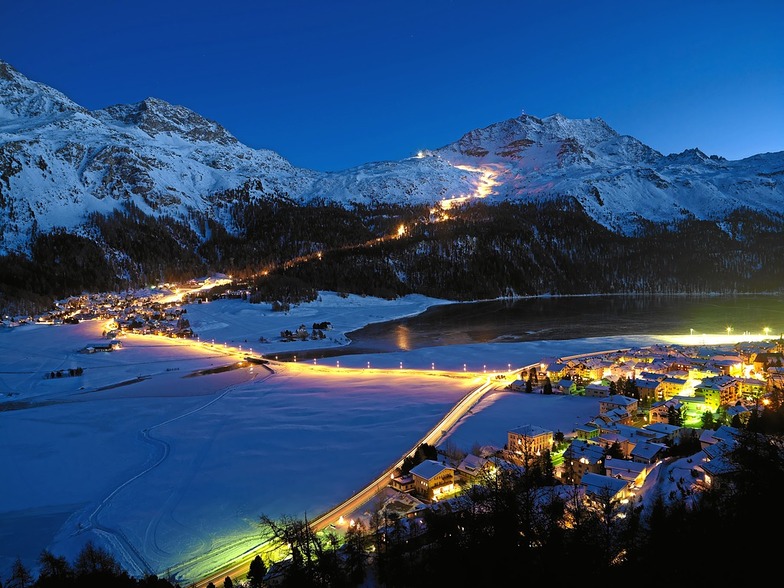 Photo: Robert Bösch (c)Engadin St. Moritz Tourismus, Corvatsch-Furtschellas