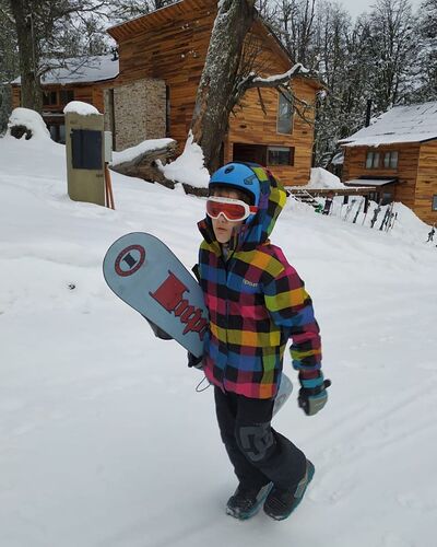 Las Pendientes Ski Resort by: Gonzalo Retamoso